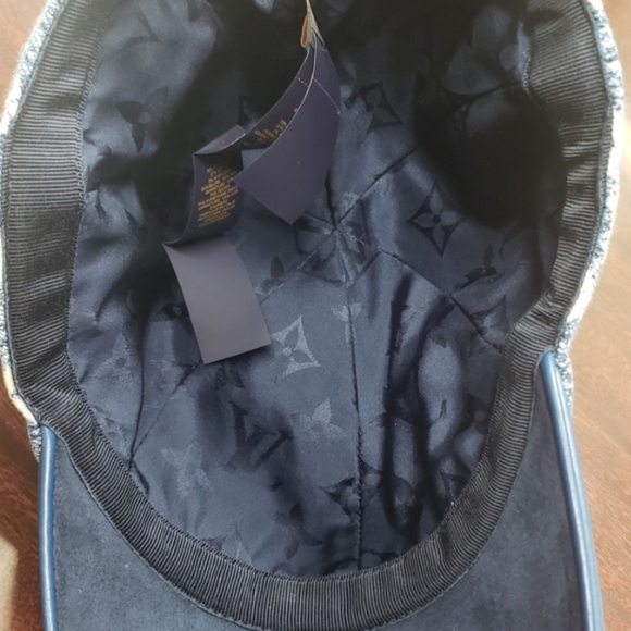Louis Vuitton Jacquard Denim Cap -Adjustable Straps - Picture 4 of 6